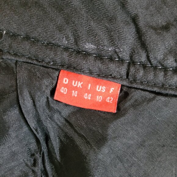 Esprit Graphic Mini Skirt - Picture 7 of 11